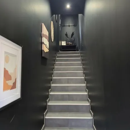 Duplex A Proche Aeroport Lejlighed *